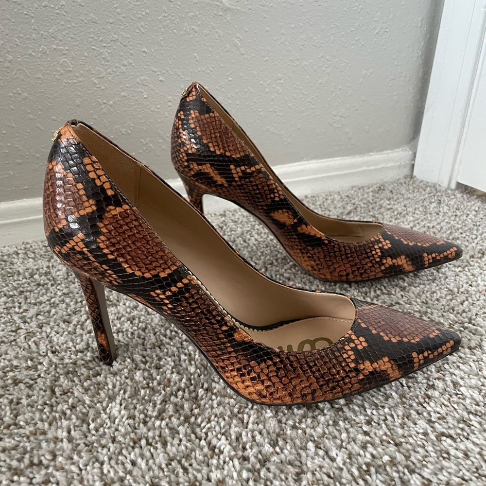 Sam Edelman Hazel Snakeskin Pointed Toe Pump